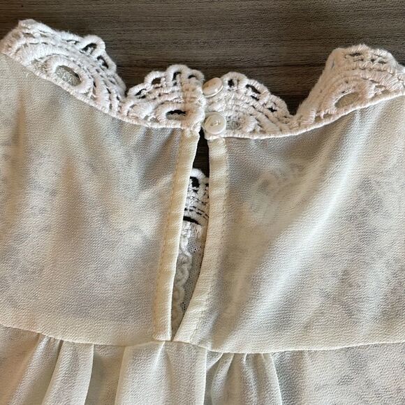 Haute monde sheer cream sleeveless high neck blouse, like new, medium C-3 - Picture 7 of 14